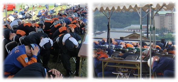 山口県総合防災訓練でのシェイクアウト訓練の様子の画像