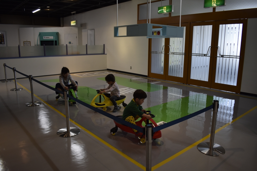子供用ドライビングコースの画像