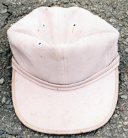 肌色帽子の画像