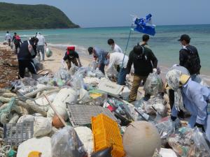 海岸漂着ごみ