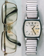 眼鏡、腕時計の画像