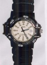 黒色腕時計の画像