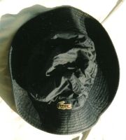 紺色帽子の画像