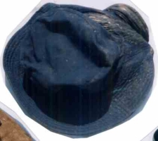 紺色帽子の画像