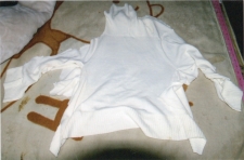 白色セーターの画像