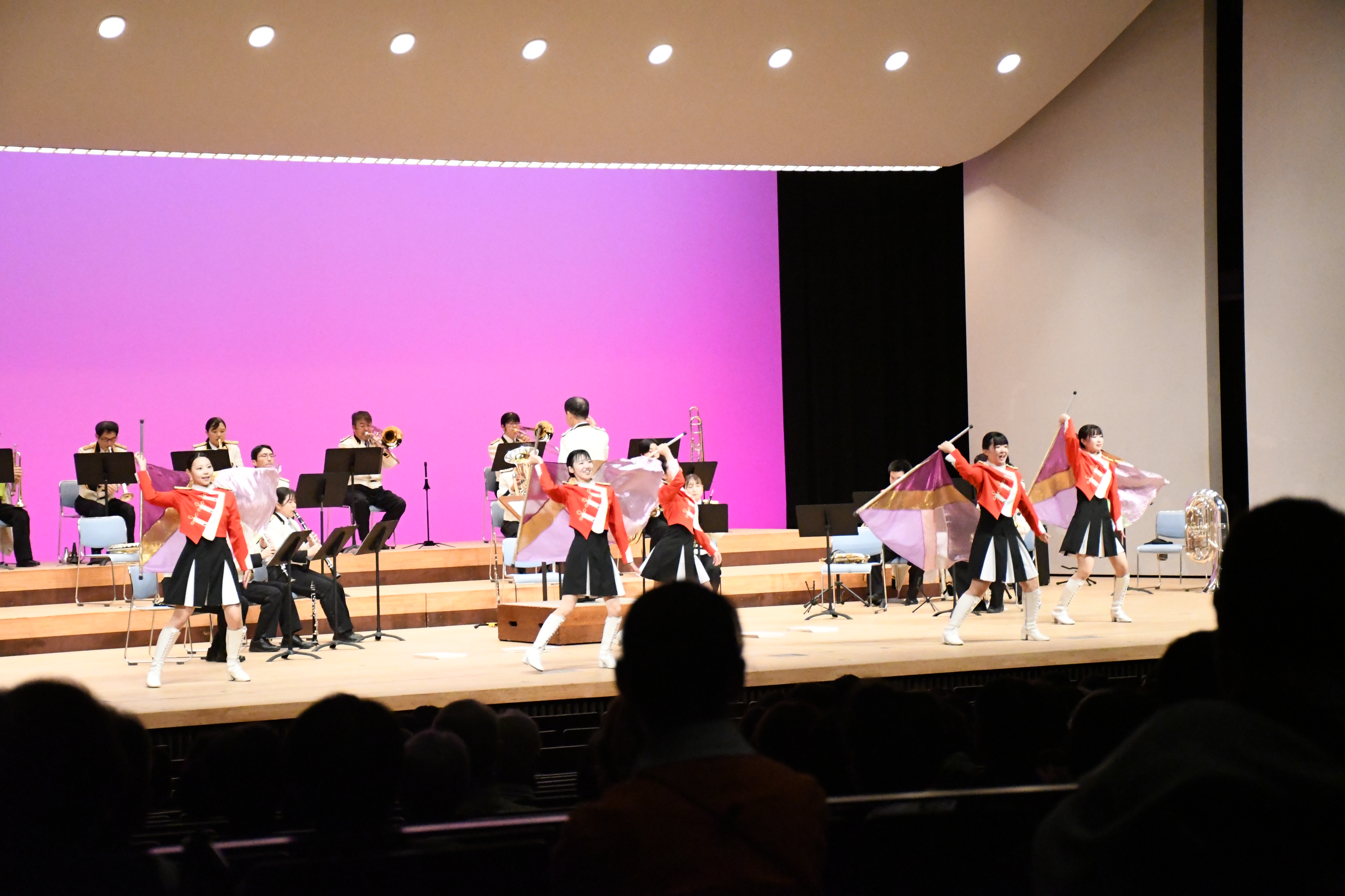フラッグ演技