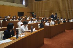 議場での説明２