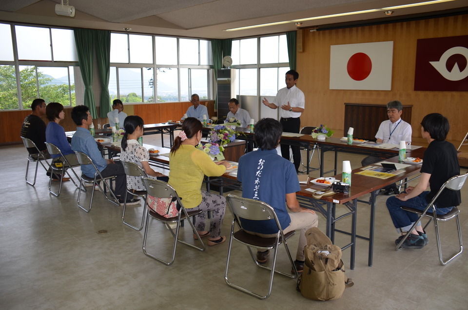 あいさつする村岡知事の画像1