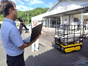 竹材運搬車のデモンストレーション1