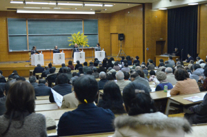 特別講座「下関ゆかりのあの人…時を超えて 会いたい 話したい」の様子