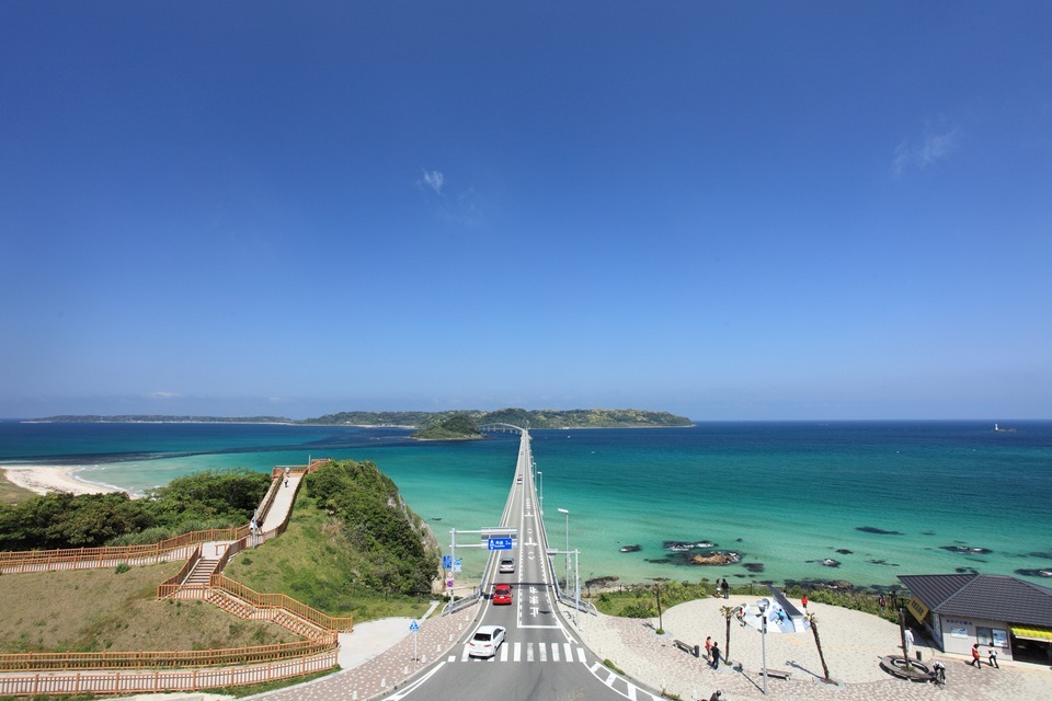 image:Tsunoshima Bridge