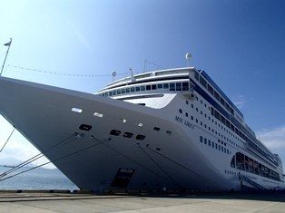 image:Msc Lirica