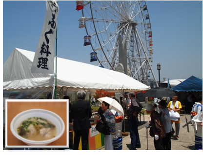 乗船客への「ふく鍋」の振る舞い