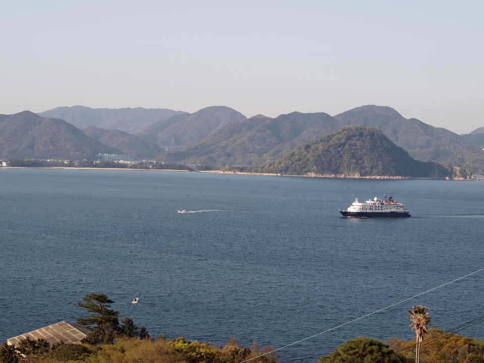 image:The British Ship “Caledonian Sky” makes a Port of Call to Hagi Port