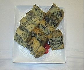 イカスミ豆腐シフォンケーキの画像