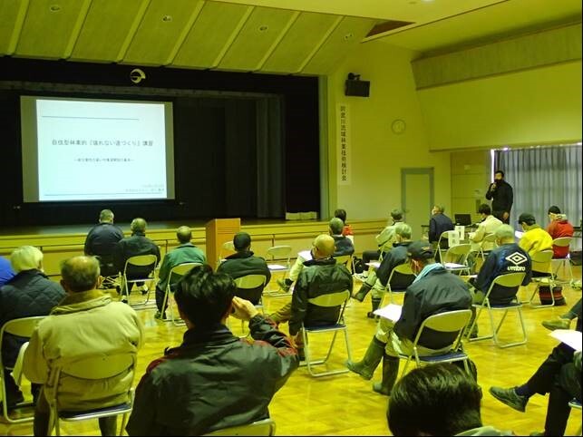 森林作業道の室内講習会の画像