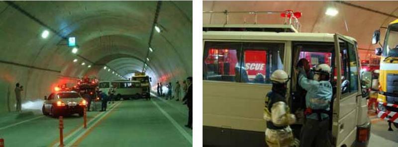 4 ステップ(3)　トンネル内事故負傷者救出訓練の画像2