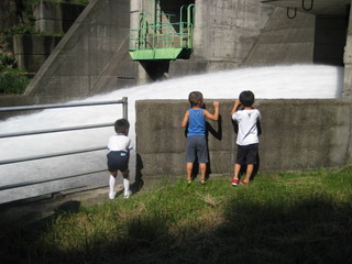 大坊ダム見学状況写真