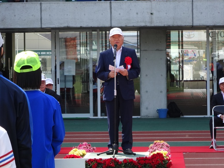 第17回キラリンピック（山口県障害者スポーツ大会）総合開会式で祝辞を述べる柳居議長