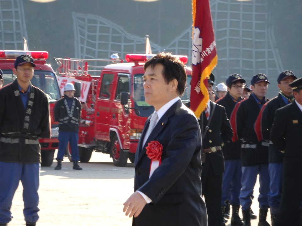 岩国市消防出初式に臨む畑原議長