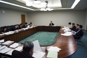 委員による検討協議の画像2