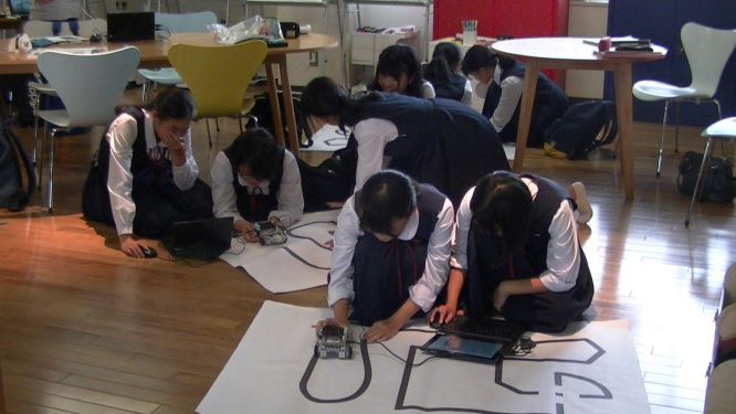 萩高校探究科（体験学習の様子）九州工業大学での体験学習の様子です。