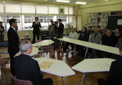 知事浅江中訪問の画像2