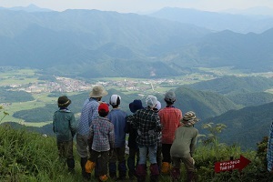 十種ヶ峰山頂にて