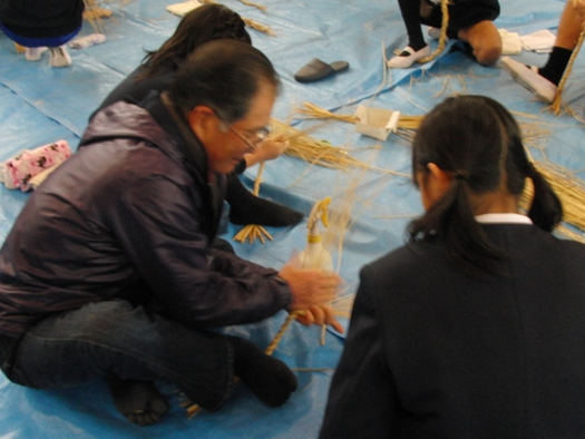 第5学年 総合的な学習の時間「縄ない」の画像