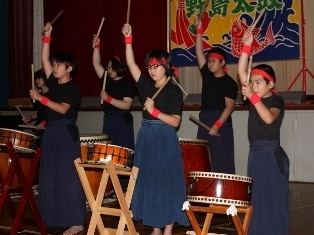 文化祭での野島太鼓の発表