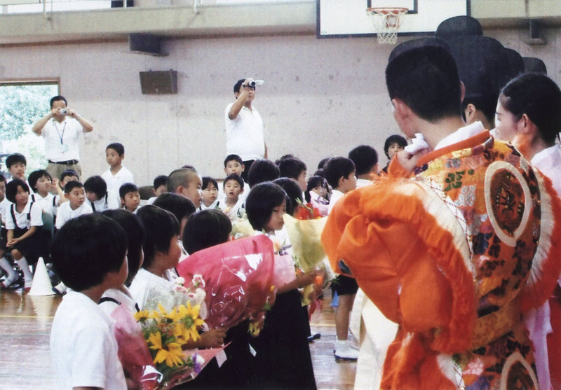 お礼の花束贈呈