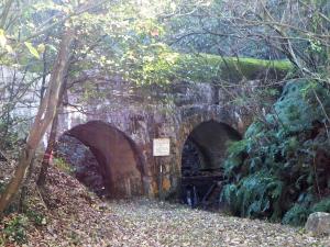 水路(送水隧道)